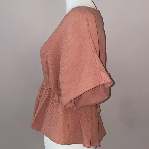 Style Rack Peplum Open Back Blouse - Picture 3 of 13